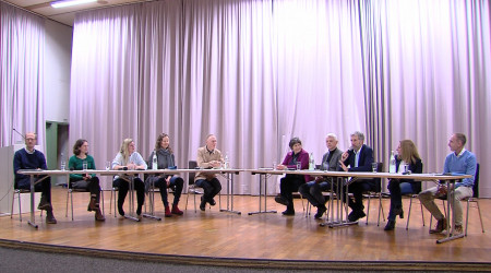 Diskussionsrunde zu verkürzten Öffnungszeiten in Tübinger Kitas (Quelle: RTF.1)