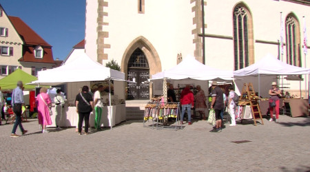 Kreativ- und Biosph&auml;renmarkt (Quelle: RTF.1)